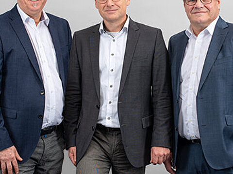 Gruppenbild der vier Personen der Geschäftsführung von Streck Transport mit Bernd Schäfer, Gerald Penner, Ralph Diringer und Manfred Haas
