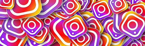 Viele Logos von Instagram nebeneinander und übereinander